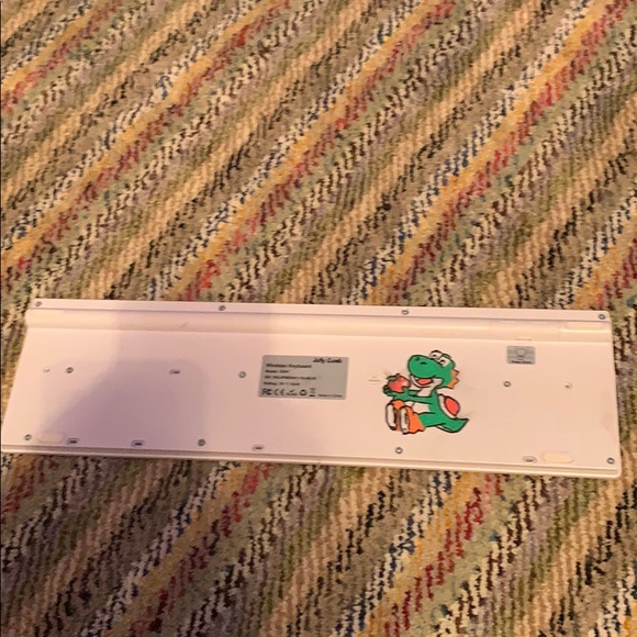 Custom keyboard - Picture 2 of 2